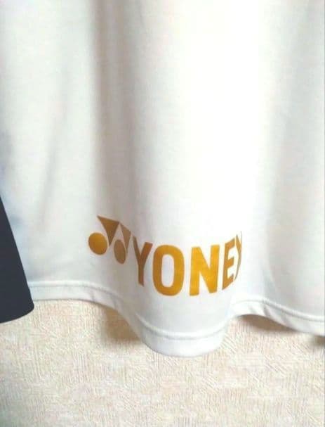 YONEXヨネックスホワイト系店舗限定品ロングスリーブウェア