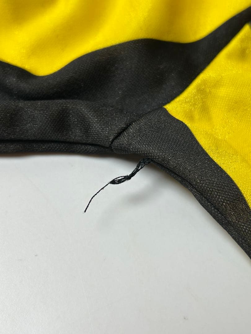 90's UMBRO サッカーシャツ　ストライプ　ブラック/イエロー　Lサイズ