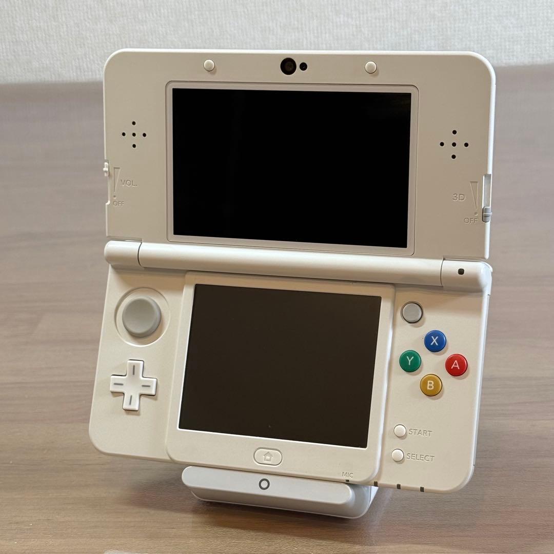4-270 Newニンテンドー3DS ホワイト