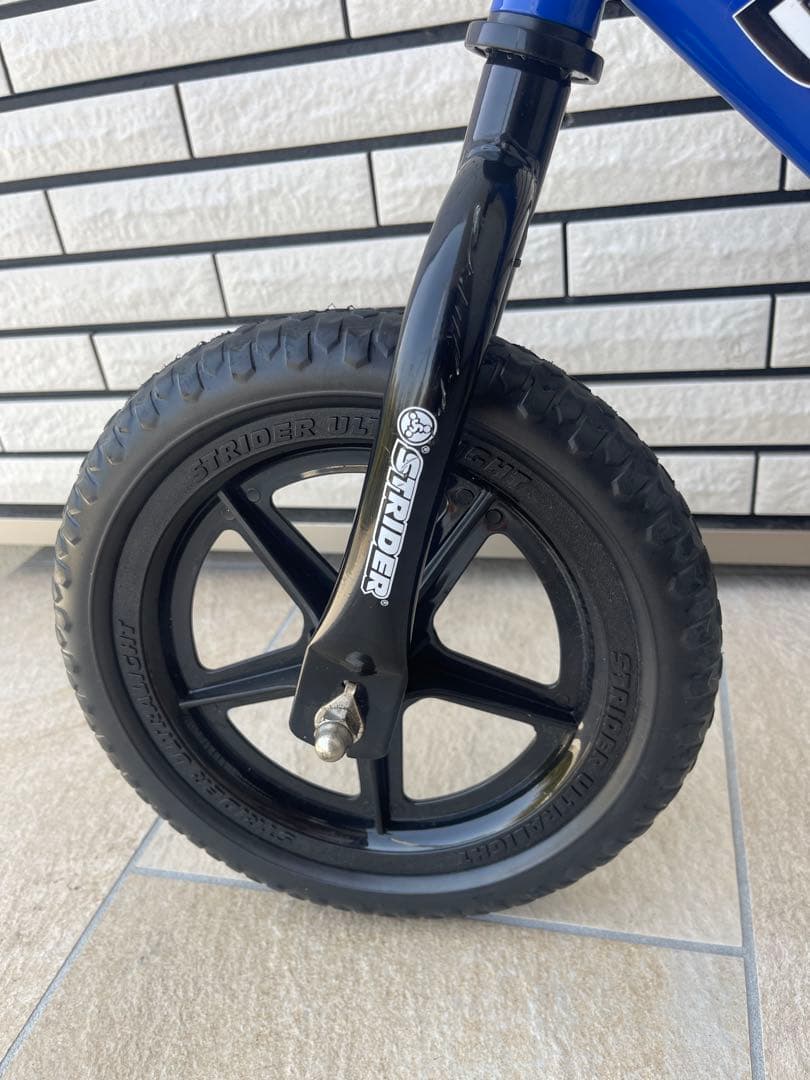 美品　ストライダー　12インチ　スポーツタイプ
