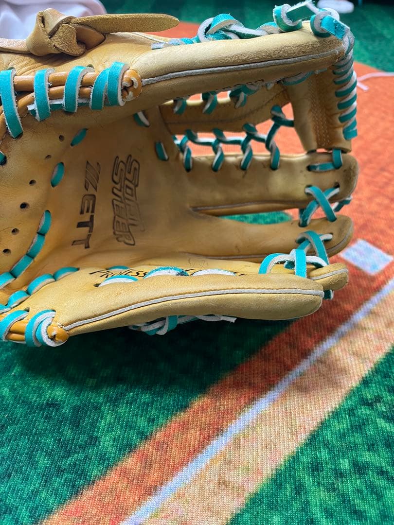 はる プロフ必読 　ZETT少年軟式グローブ