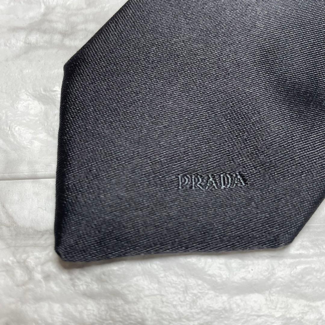 未使用級　プラダ　PRADA ネクタイ　ソリッドタイ　ブラック　スーツ　刺繍