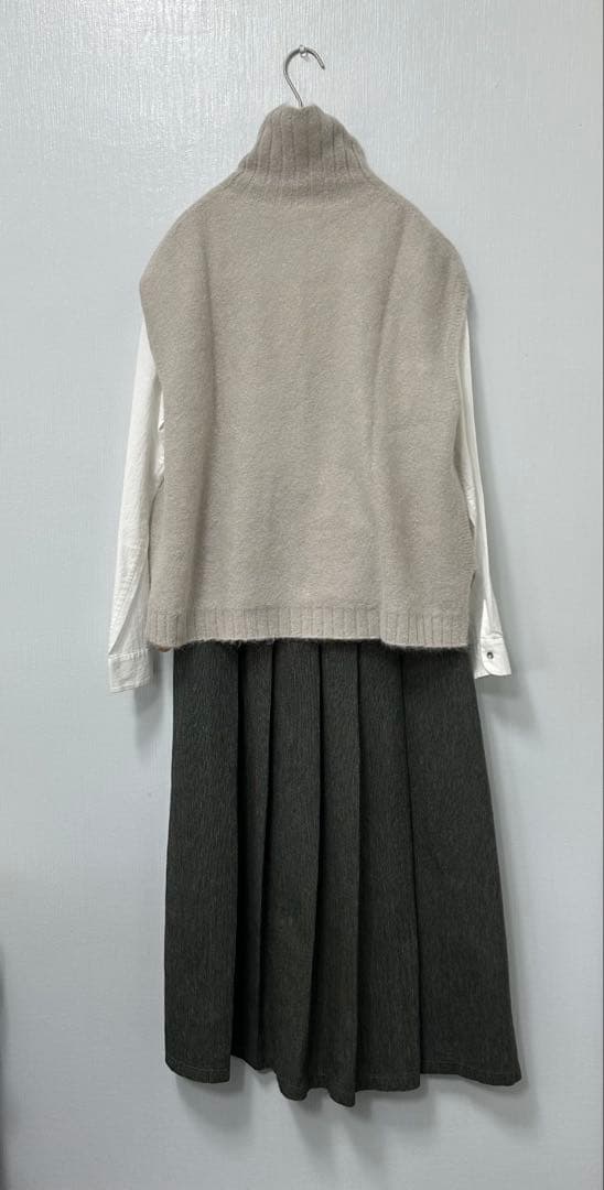 新品未使用 パラスパレス nume ベスト 定価¥17,600の商品 風呂敷付