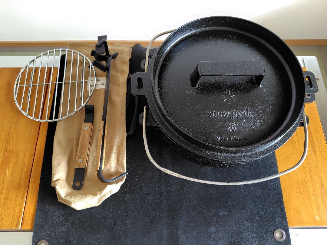 スノーピーク 和鉄ダッチオーブン 26リフター付き