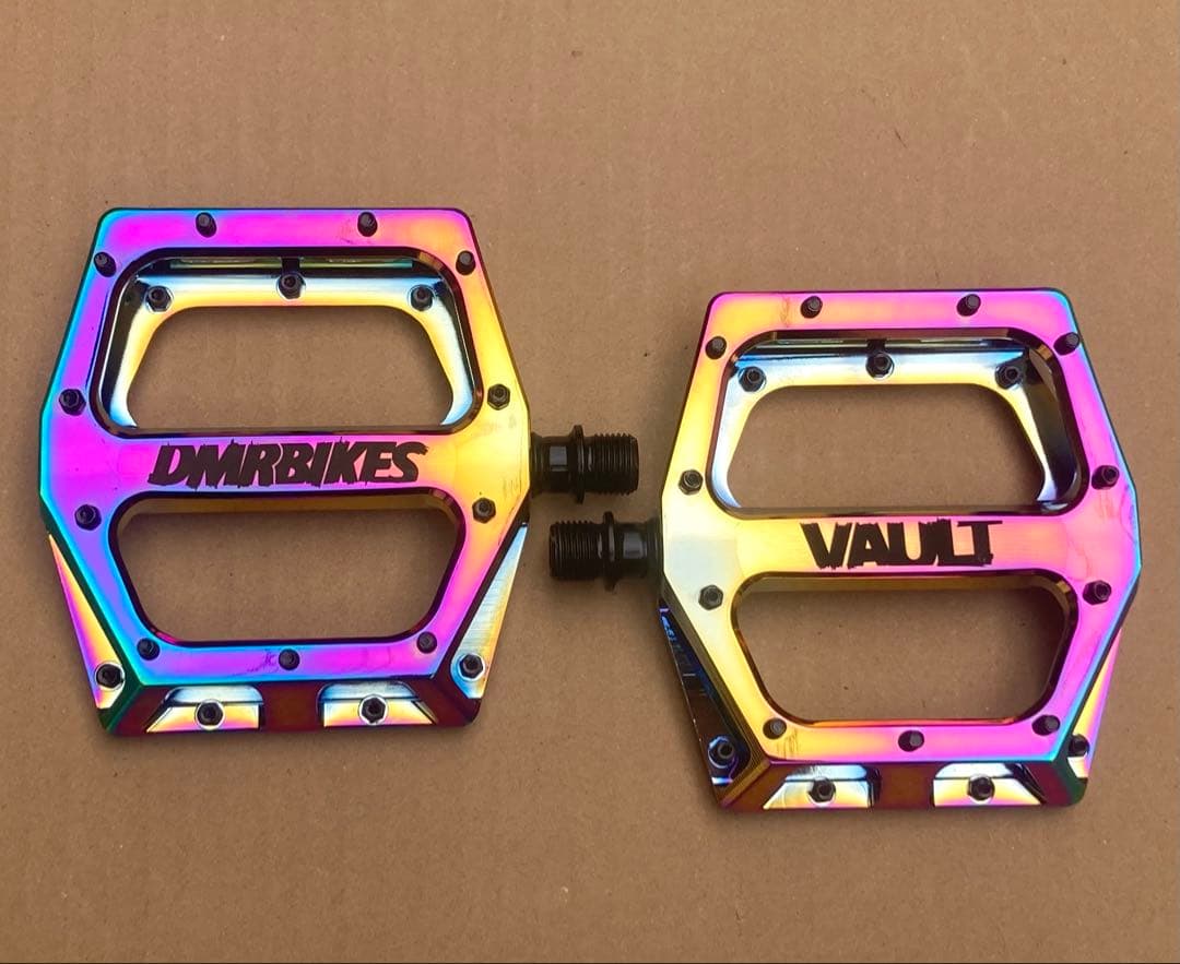 美品!!DMR VAULT LACONDEGUY / ボルト オイルスリック