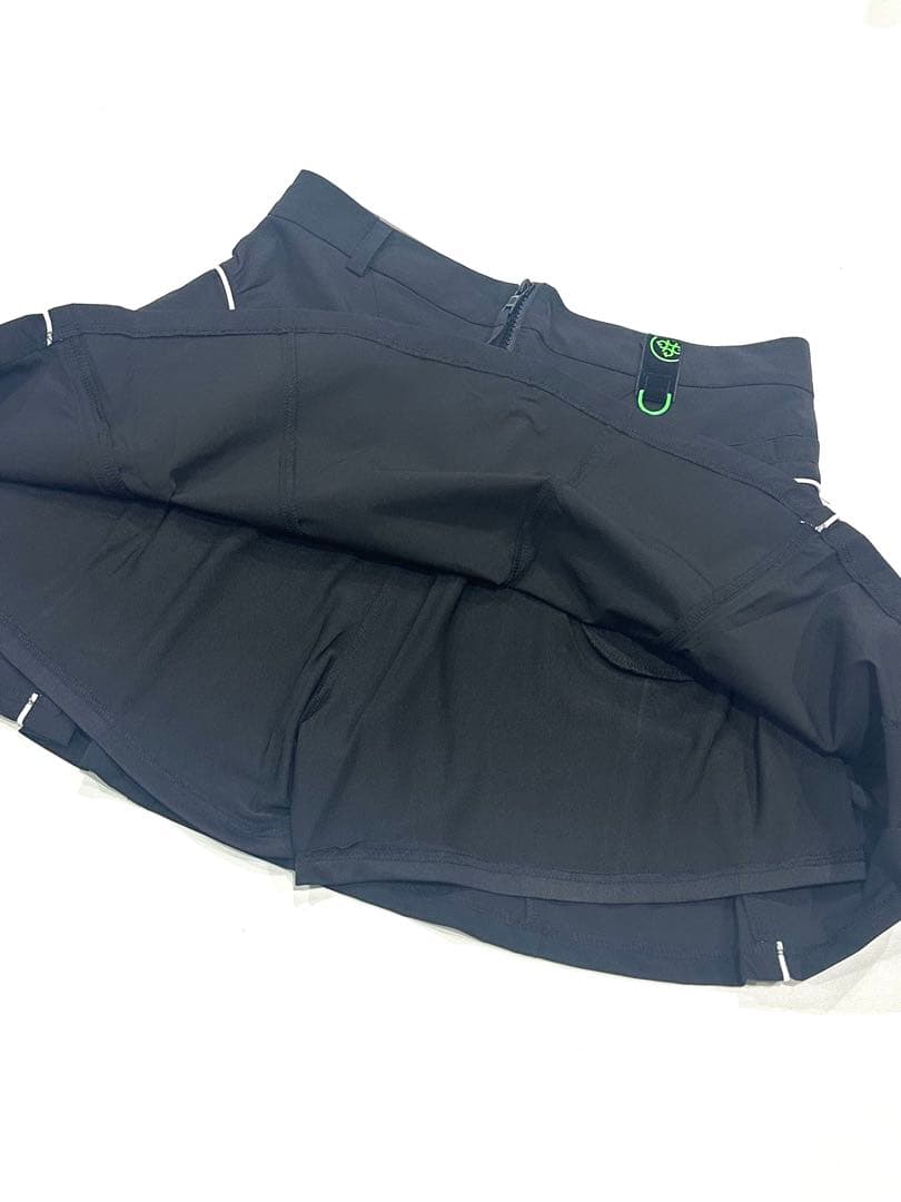 新品未使用☆新作☆G/FOREジーフォア スカートsizeM ブラック