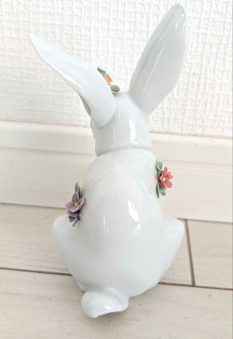 LLADRO リヤドロ 花飾りの白うさぎ フィギュリン/置物/インテリア
