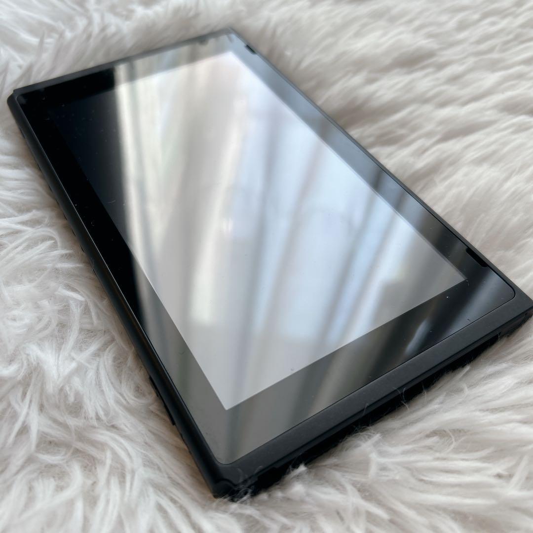 液晶キズなし Nintendo Switch 本体 2018年製