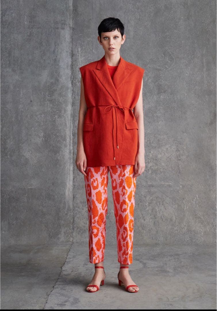 mb.yDRAWER 149,600円リネンピークドラペルジレ ベスト