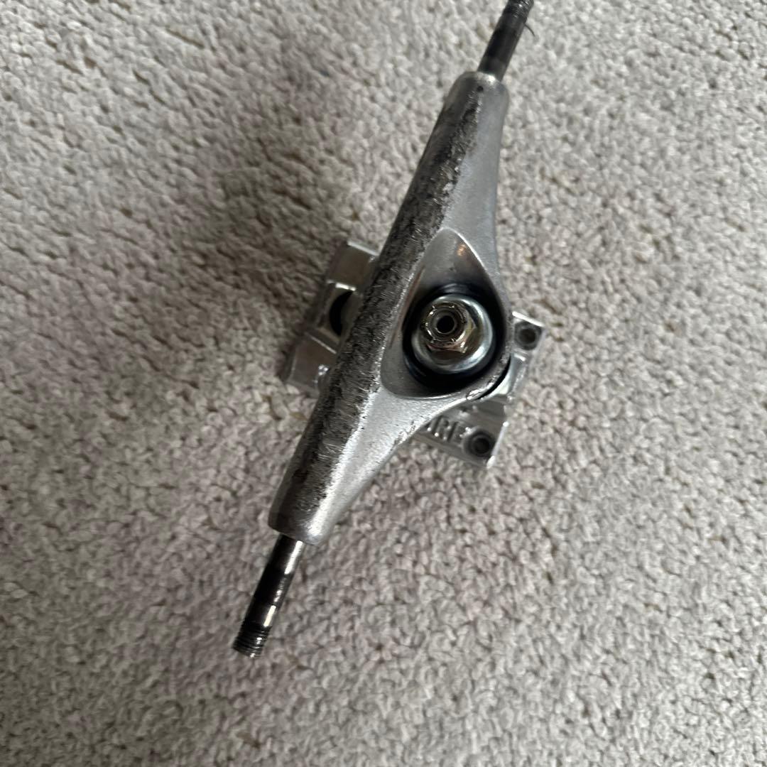 ベンチャーハイトラック