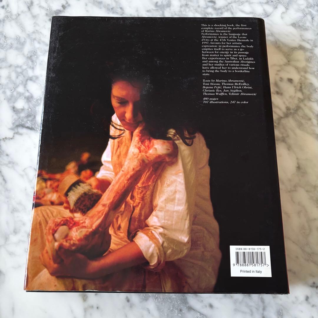 アート・デザイン・音楽 Marina Abramovic The Artist Body rhythm0