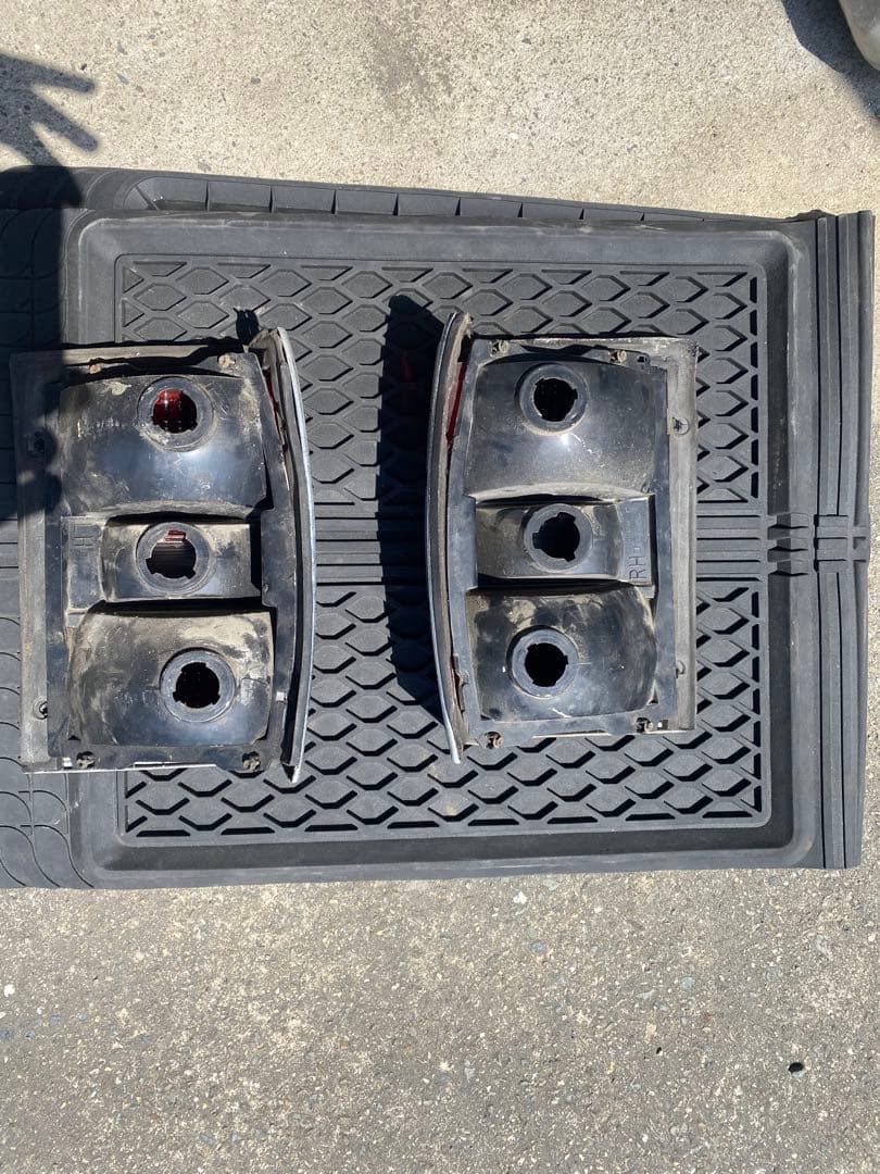 カプリスワゴン80s テールランプSET