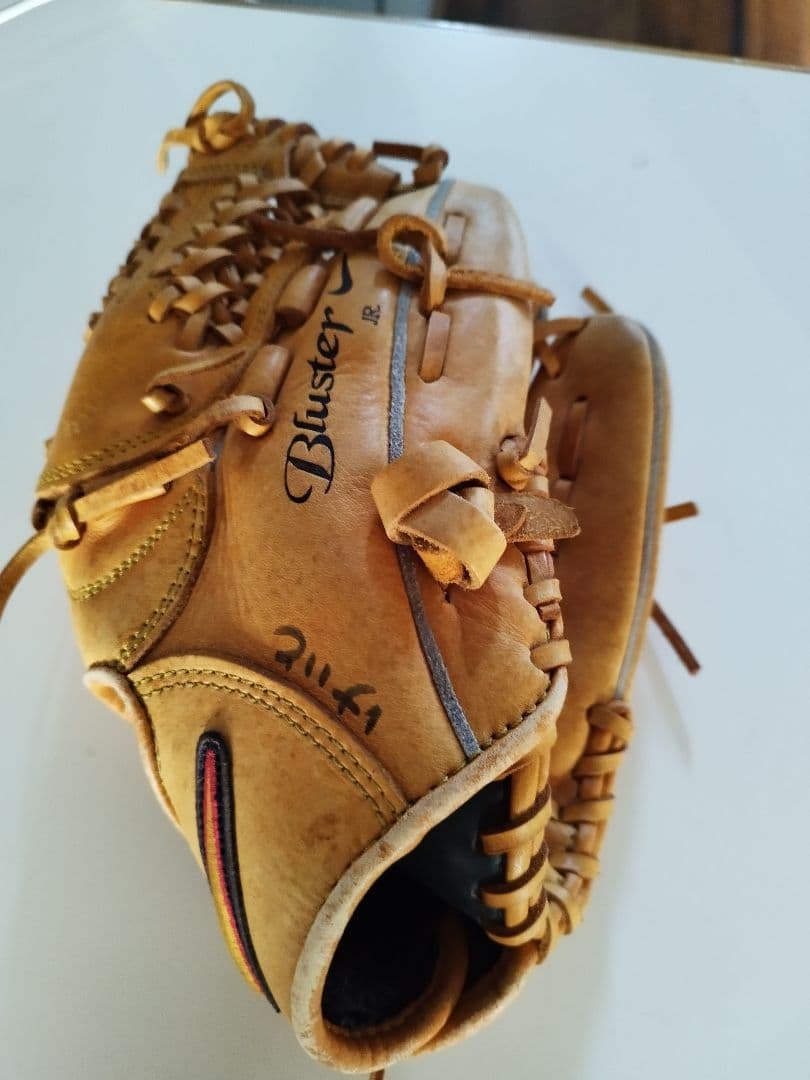 Nike Bluster 軟式グローブ オレンジ