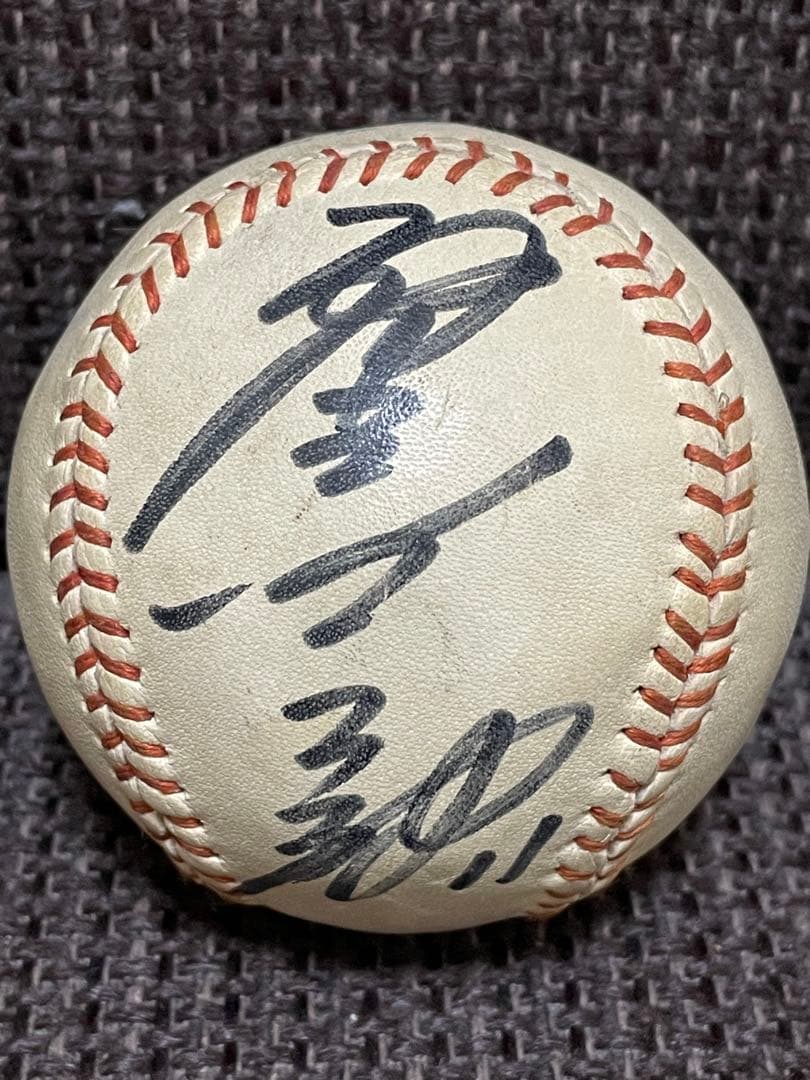 池谷公二郎 11番 直筆サインボール ◆ 広島東洋カープ　1970年代