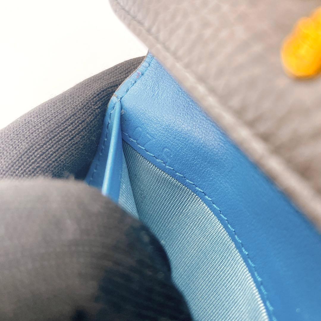 PRADA プラダ サフィアーノ レザー 6連 キーケース　グレー 箱 ギャラ付