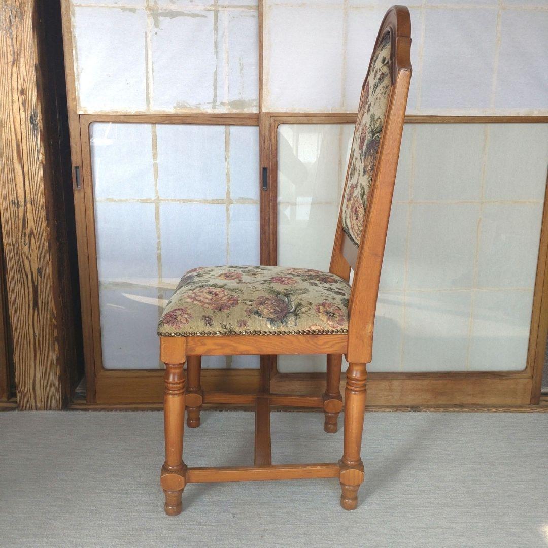 ​【英国アンティーク調】ダイニングチェア ゴブラン織 花柄 鋲打ち 木製　1/4