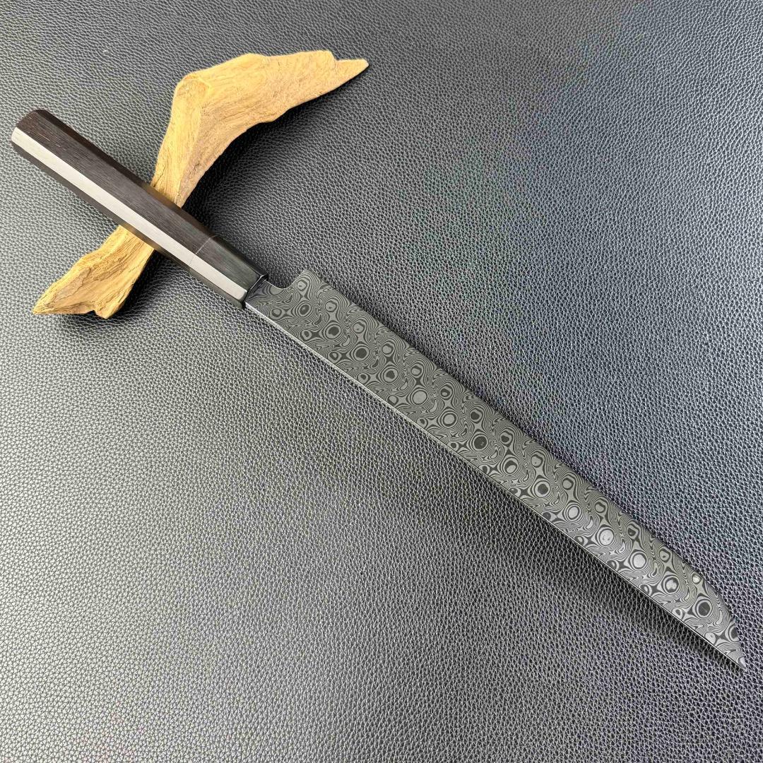 9658 新品 ダマスカス 先丸包丁 尺 渦潮紋 105層 黒檀黒水牛角八角柄