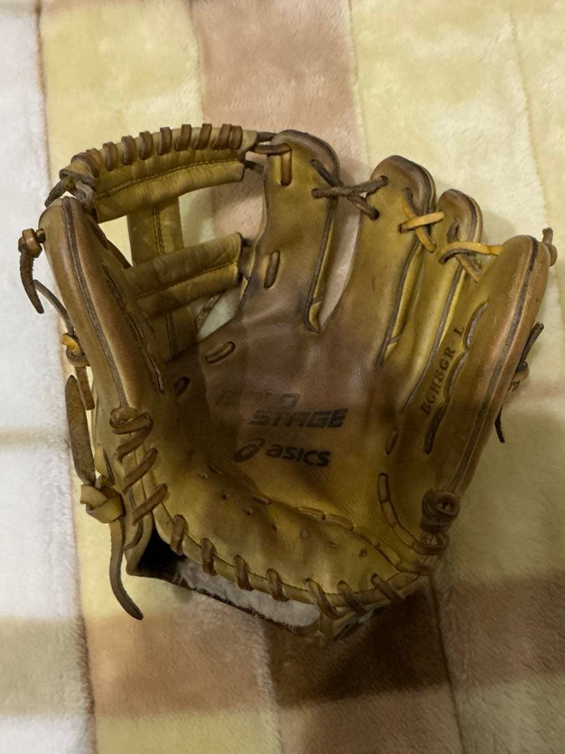 アシックス　ゴールドステージ　硬式　内野