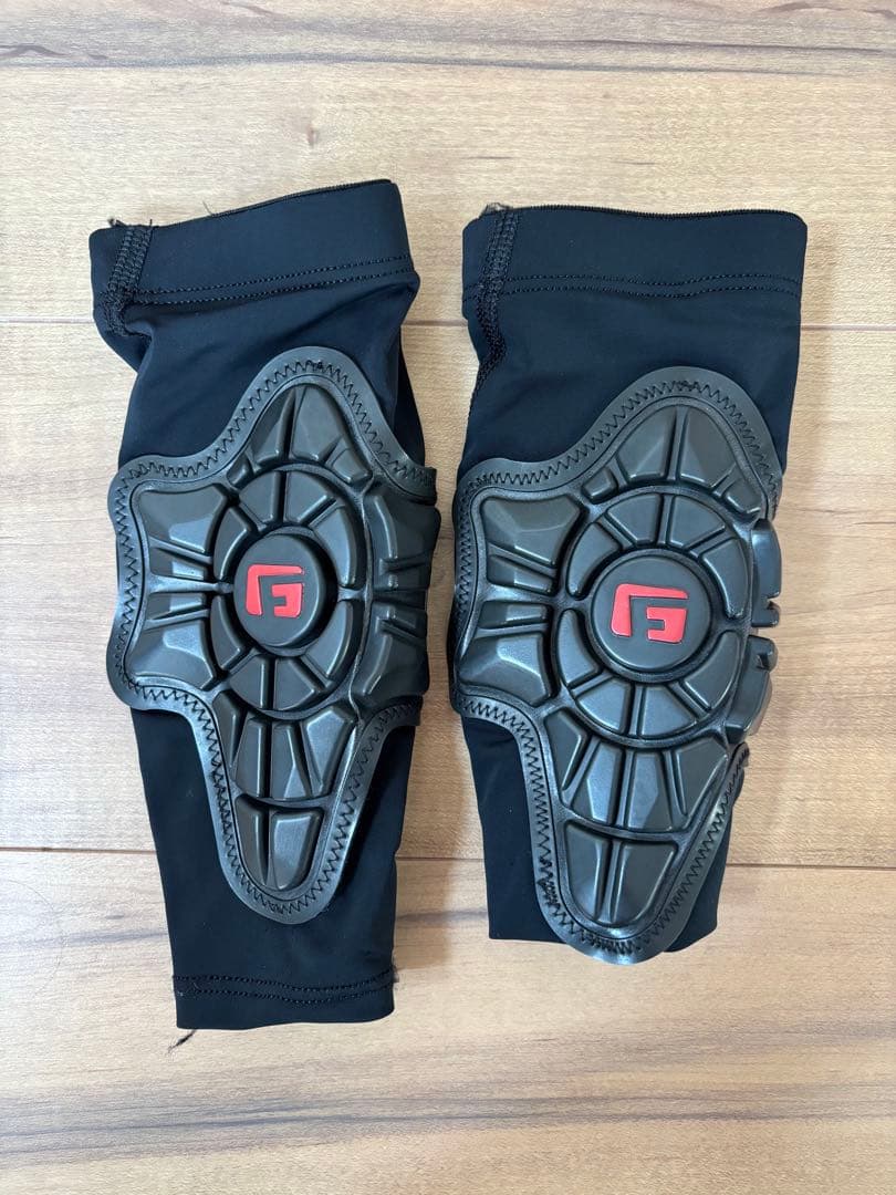 G-FORM. elbow knee プロテクターストライダー