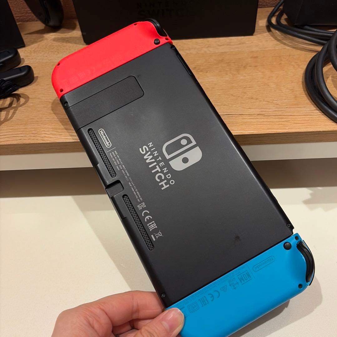 Nintendo Switch 本体 赤/青Joy-Con 付属品完備