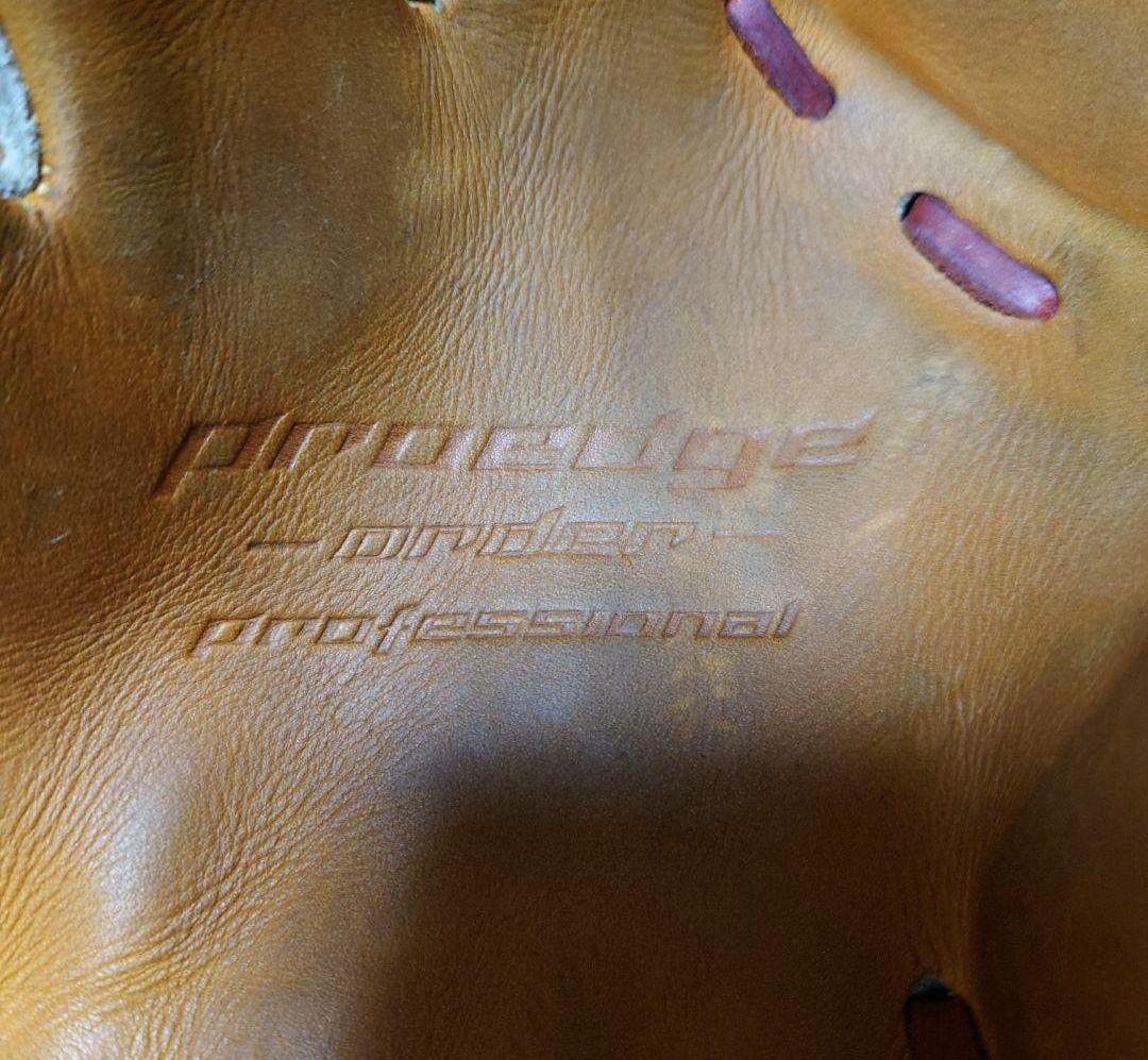 千葉ロッテマリーンズ 東京ヤクルトスワローズ 成田翔選手 プロ支給品 グラブ