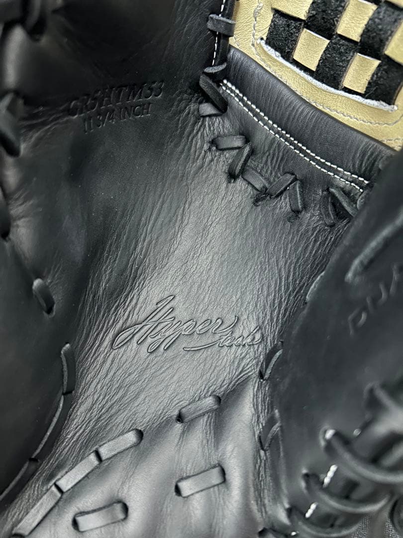 y ローリングス　ハイパーテック　ファーストミット