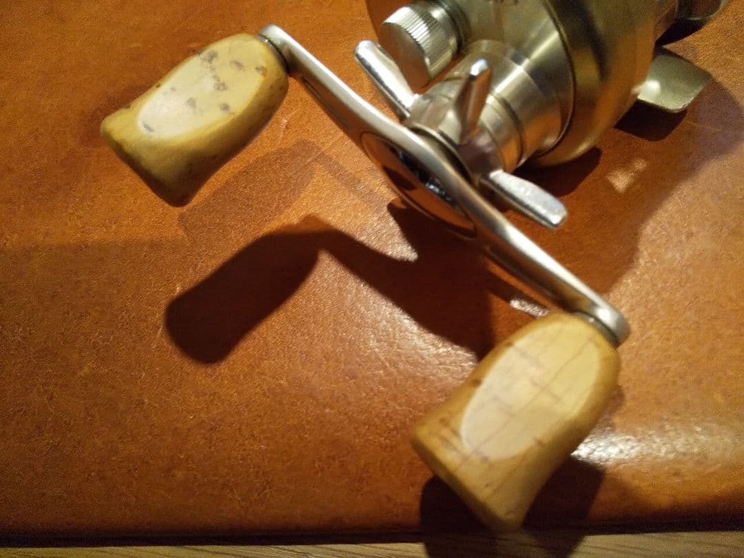 DAIWAミリオネアCV-Z 205