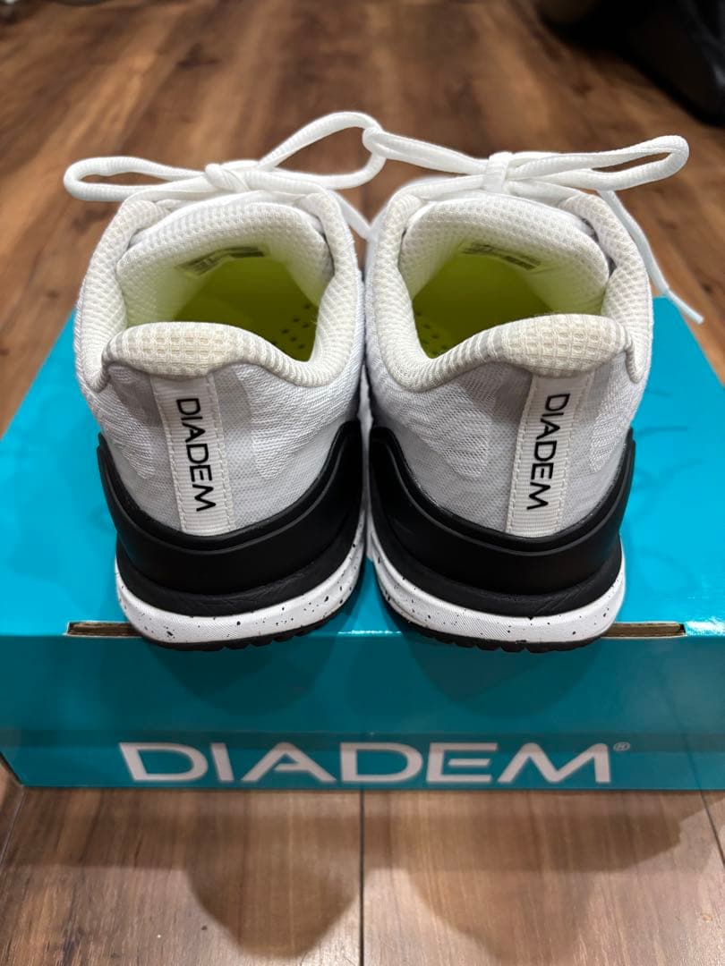 DIADEM テニスシューズ