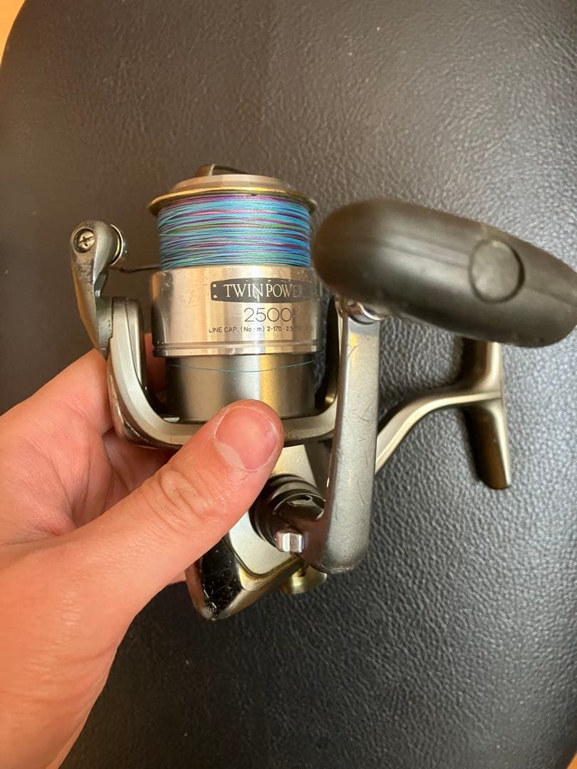 Shimano Twin Power 2500 スピニングリール