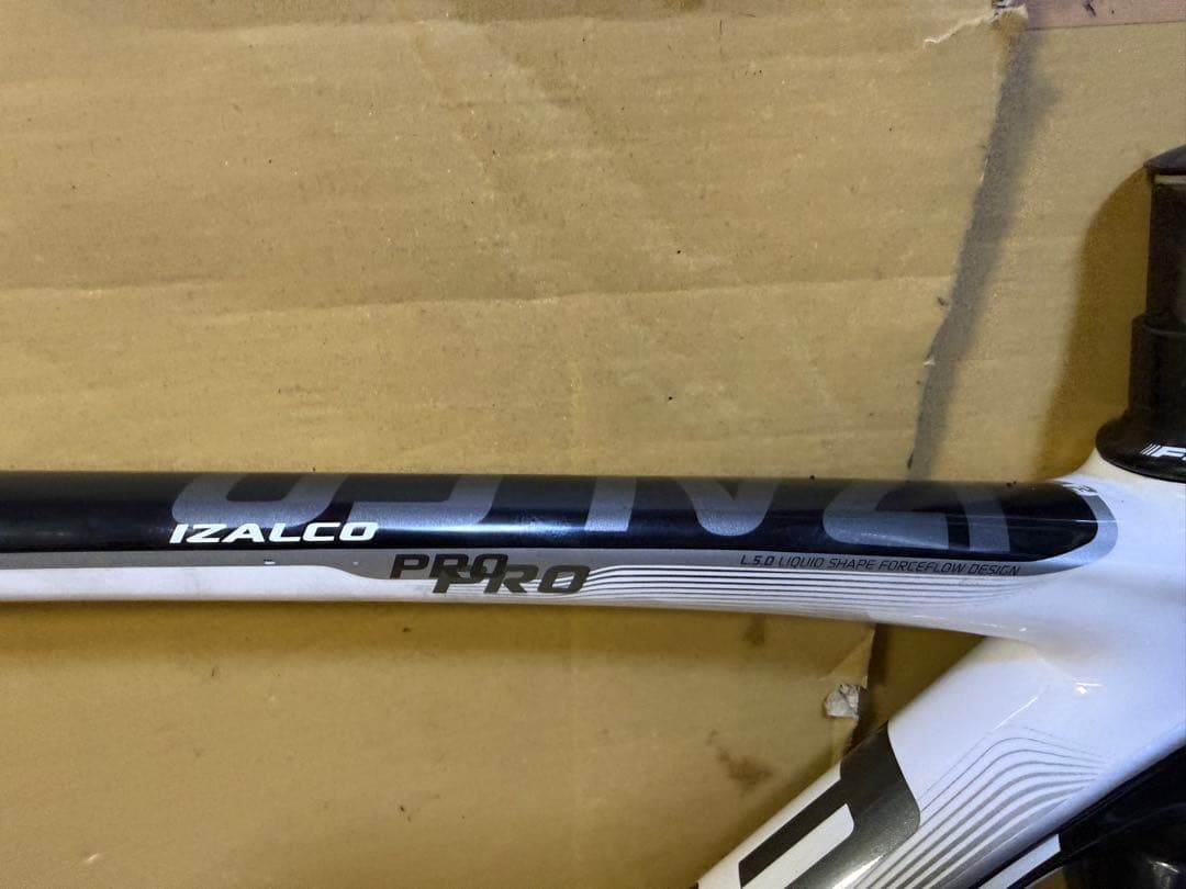 FOCUS IZALCO PRO ロードバイク　カーボンフレーム