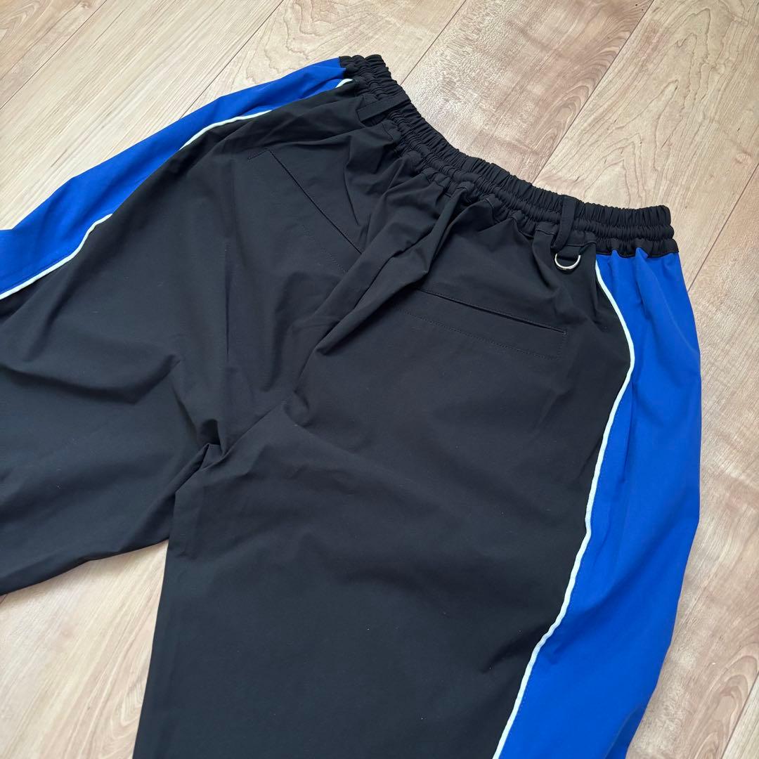 【12日迄8800→7777】antiqua GOLF×STCHパイピングパンツ