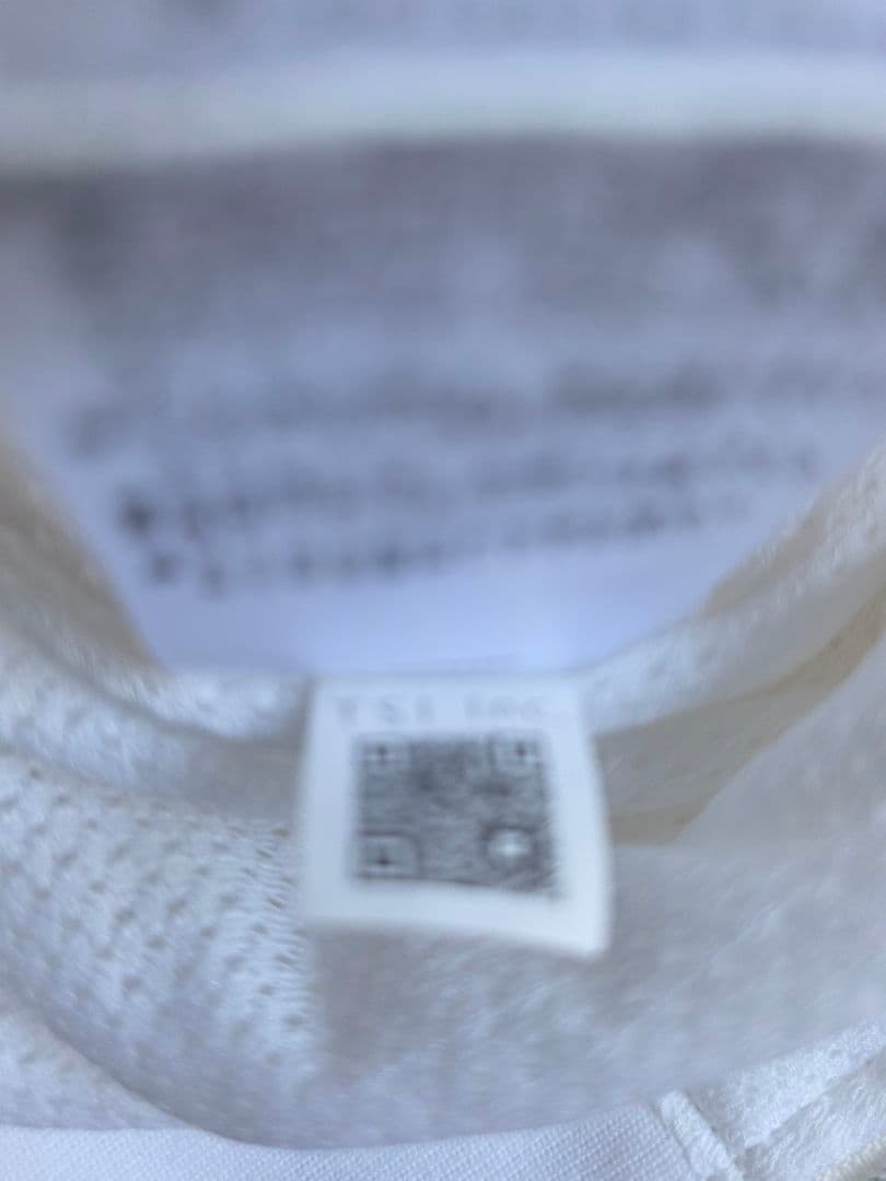 新品同様マスターバニー撥水ストレッチブルゾン４