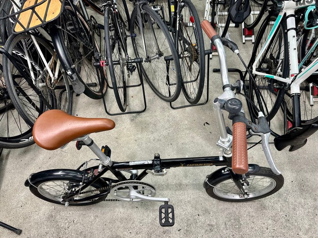 送料無料！キャプテンスタッグ アルル アルミ軽量折りたたみ自転車