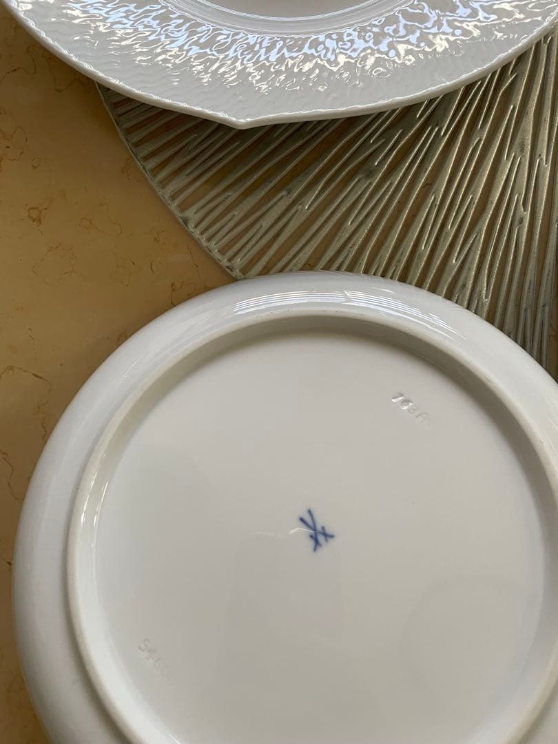 マイセン波の戯れ2枚ホワイトラウンドプレート2枚セット