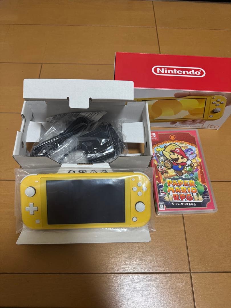 美品 Nintendo Switch Lite イエロー