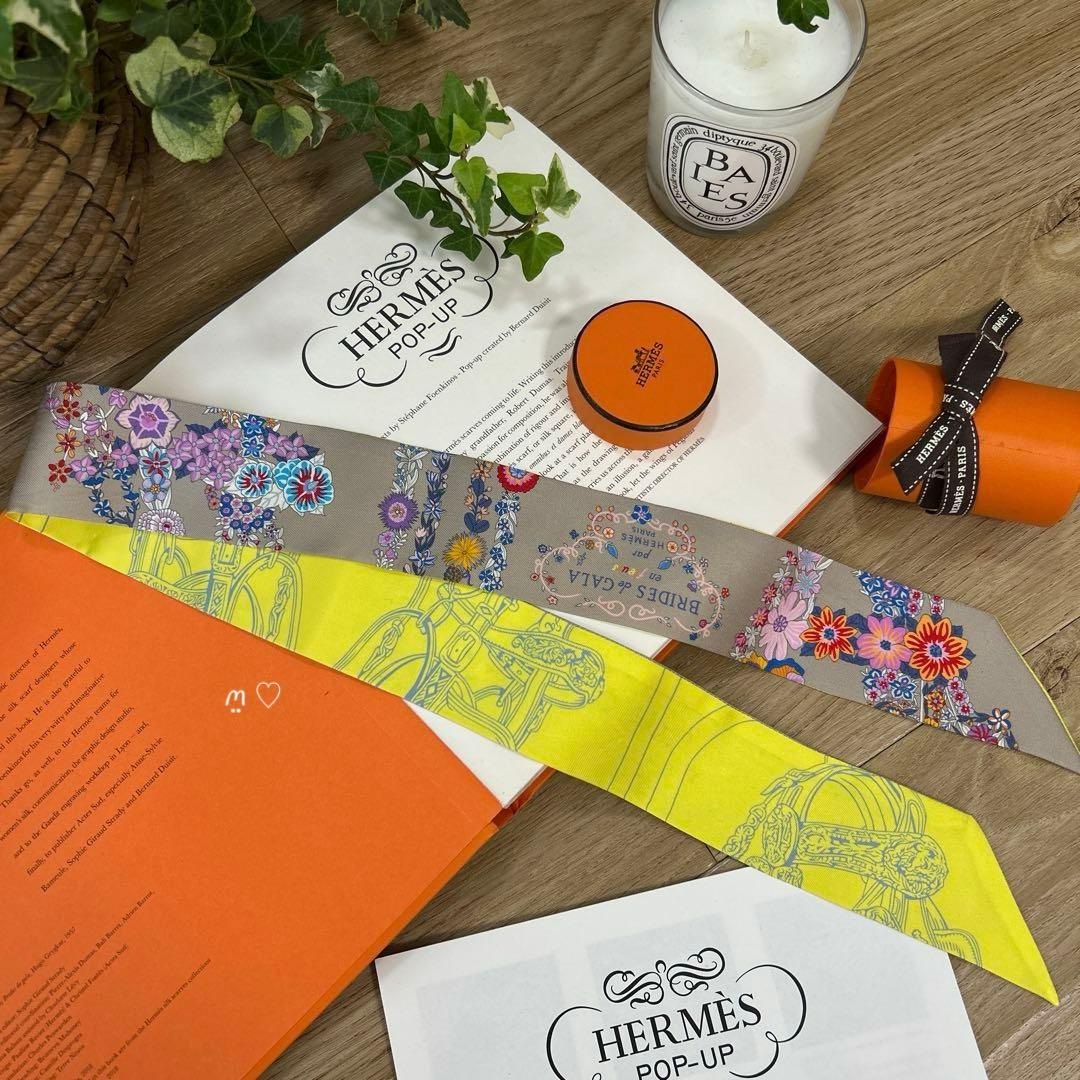 HERMESエルメス　ツイリー　ブリッドドゥガラアンフルール　25SS　フラワー