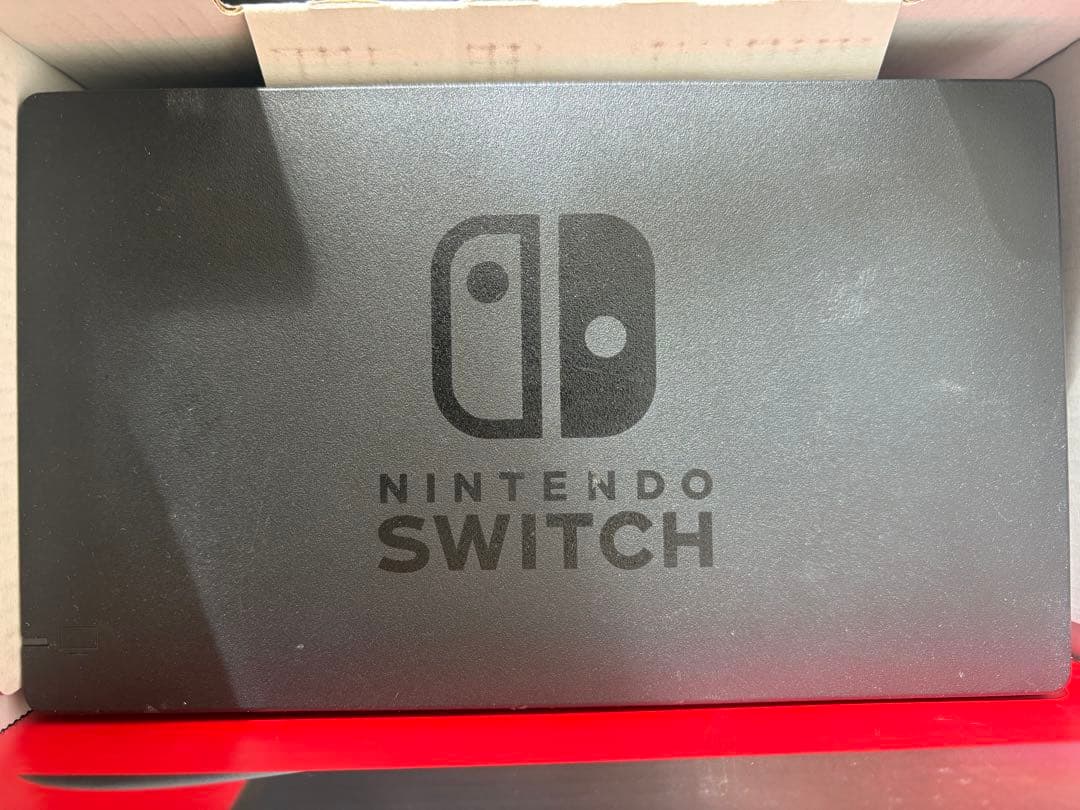 ニンテンドーSwitch 本体　袋以外の付属品完備