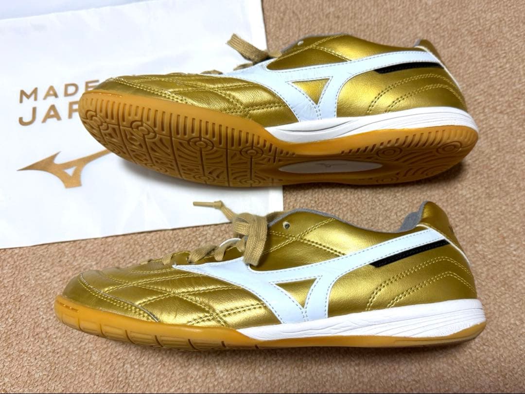 【限定品】フットサル￼シューズミズノMoreliaUL Japan inゴールド