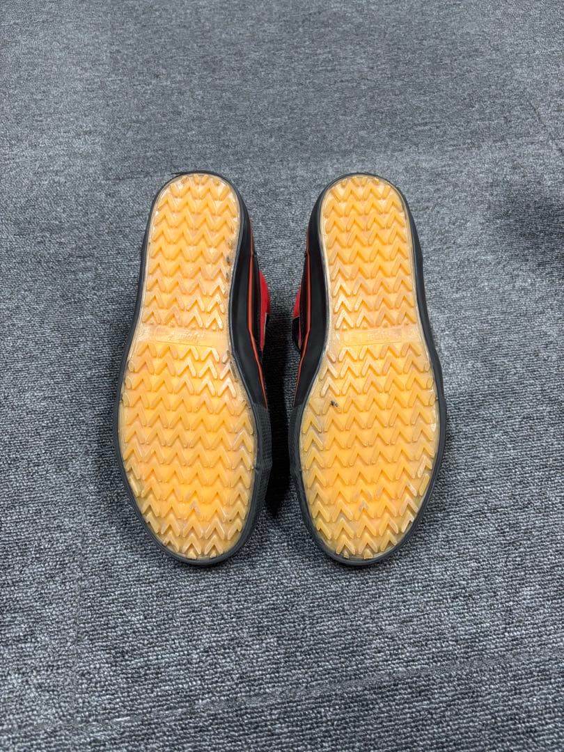 JIRIKI スニーカー レッド/ブラック/収納袋付き