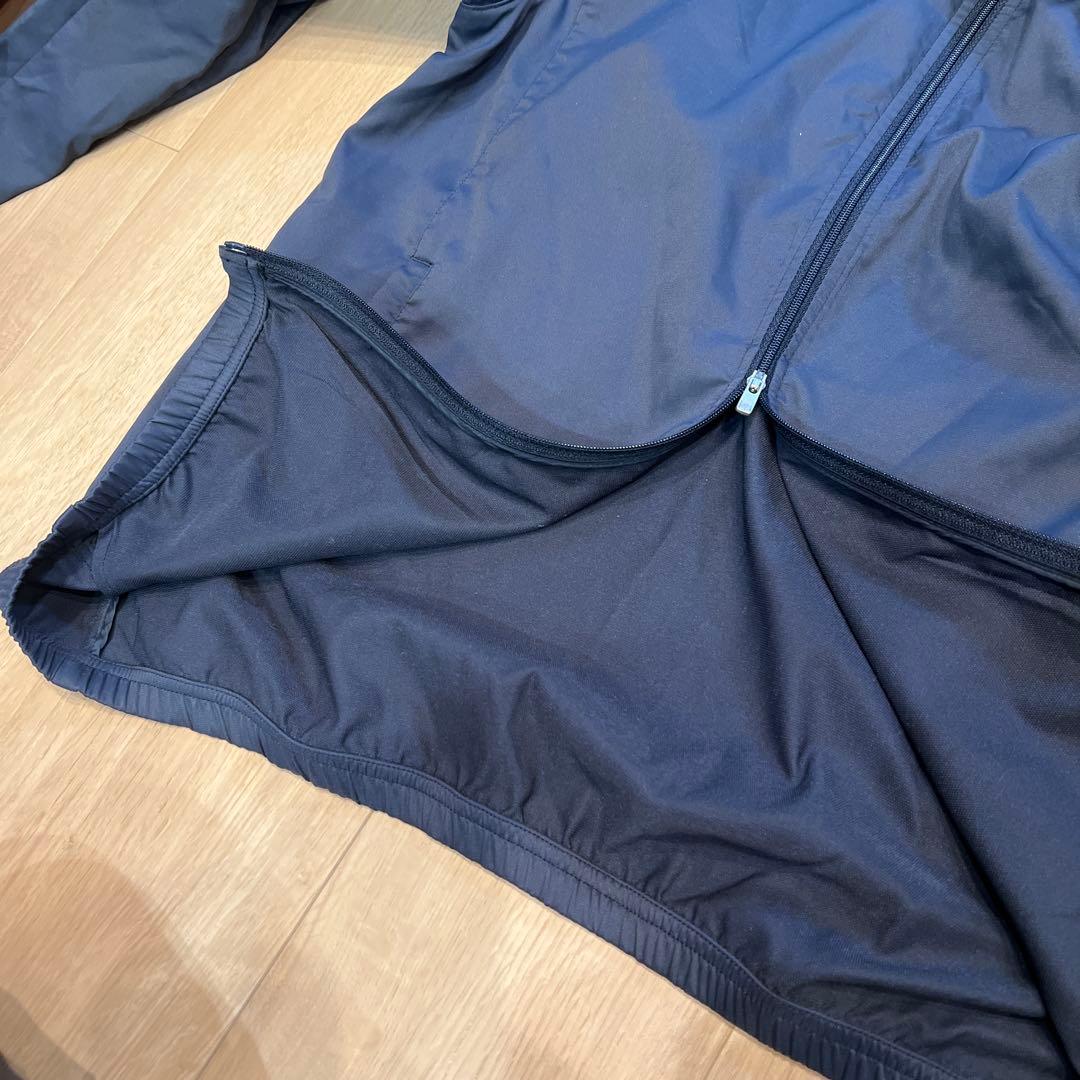ネイビー ナイロンジャンパー　冬物　ZOY