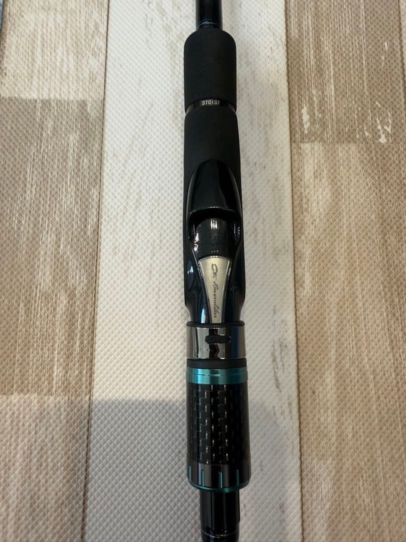 エメラルダス ストイスト AGS IL 83M