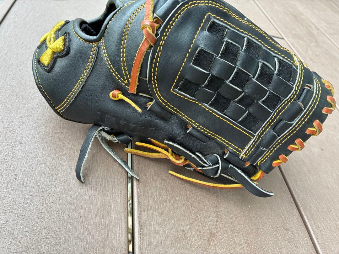 Under Armour 軟式グローブ 黒