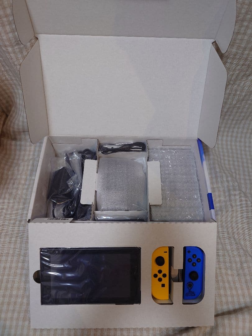 Nintendo Switch FORTNITEモデル 本体 フォートナイト