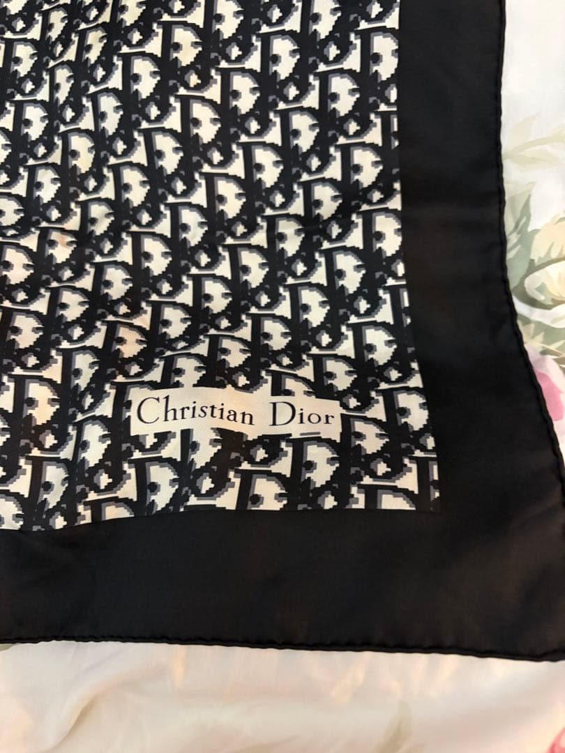 Christian Dior モノグラムスカーフ