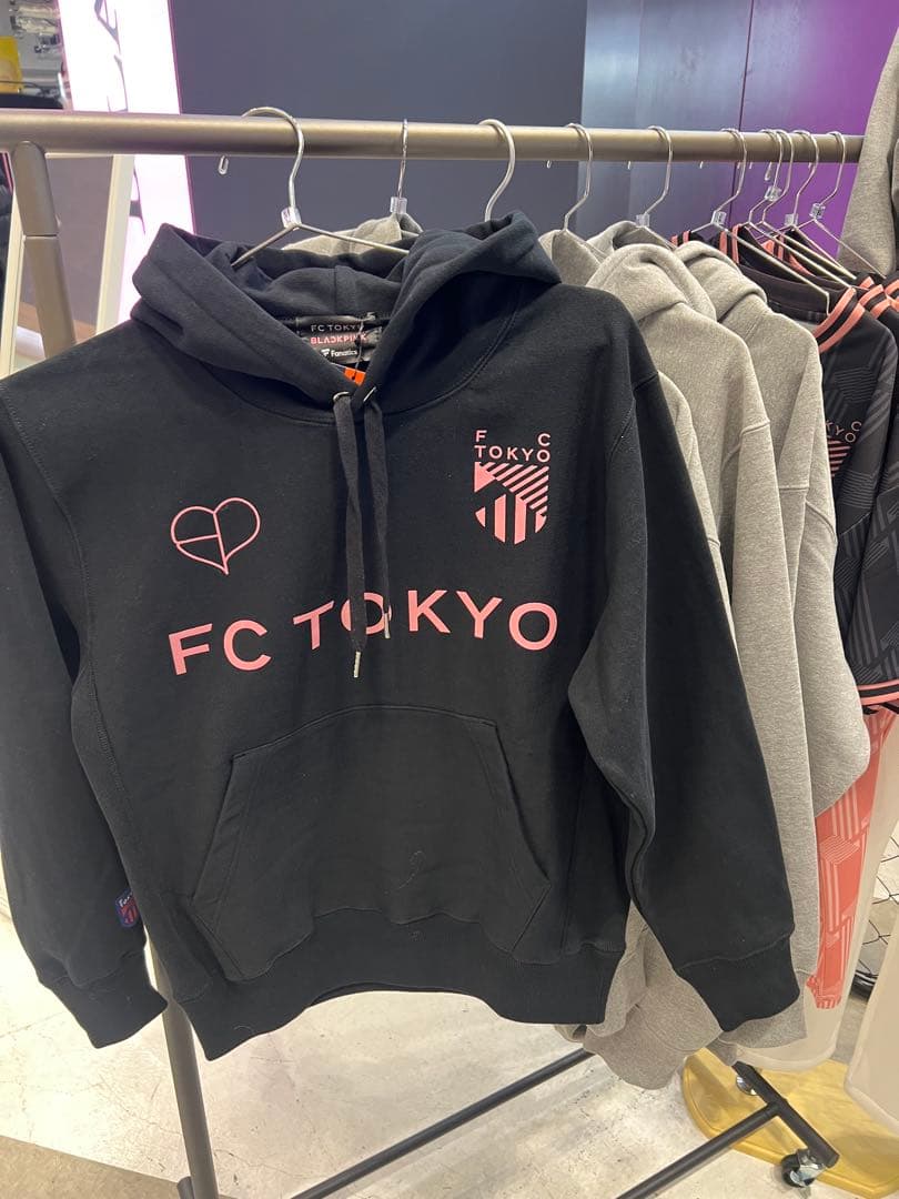 新品未使用　FC東京×BLACKPINK ブラック ロゴ フーディLサイズ