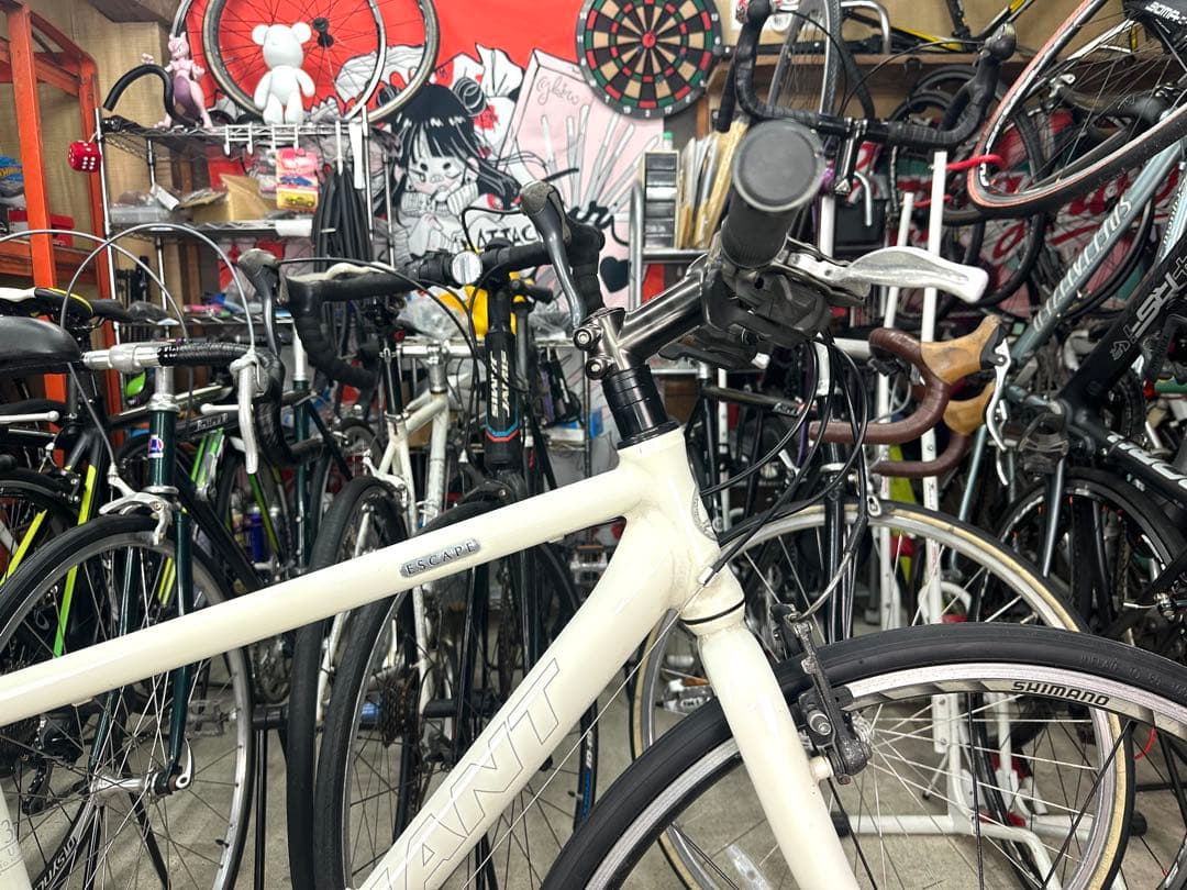 エスケープR3.1基本分解発送送料無料！近県の方完成車直接配送等ご相談ください！