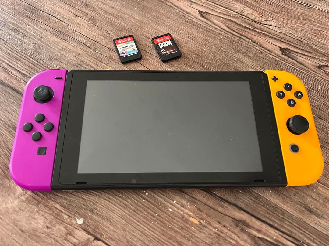 Nintendo Switch 本体 紫とオレンジのJoy-Con