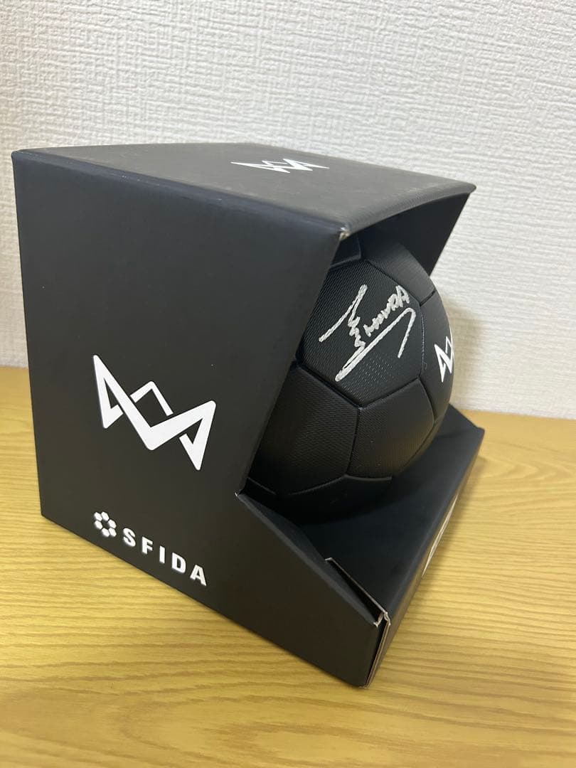 本田圭佑　サイン入りボール