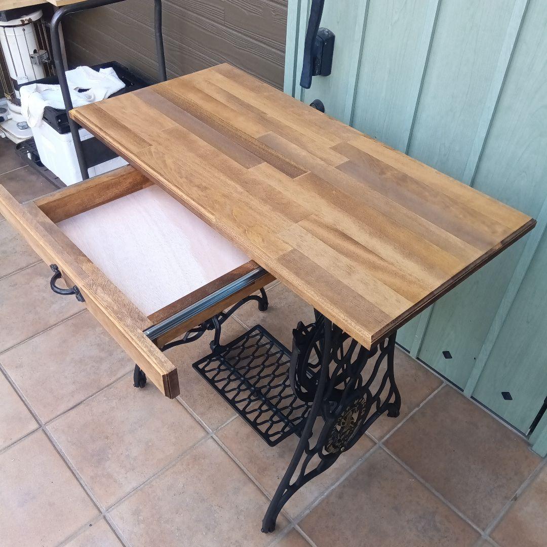 足踏みミシンテーブル　シンガー