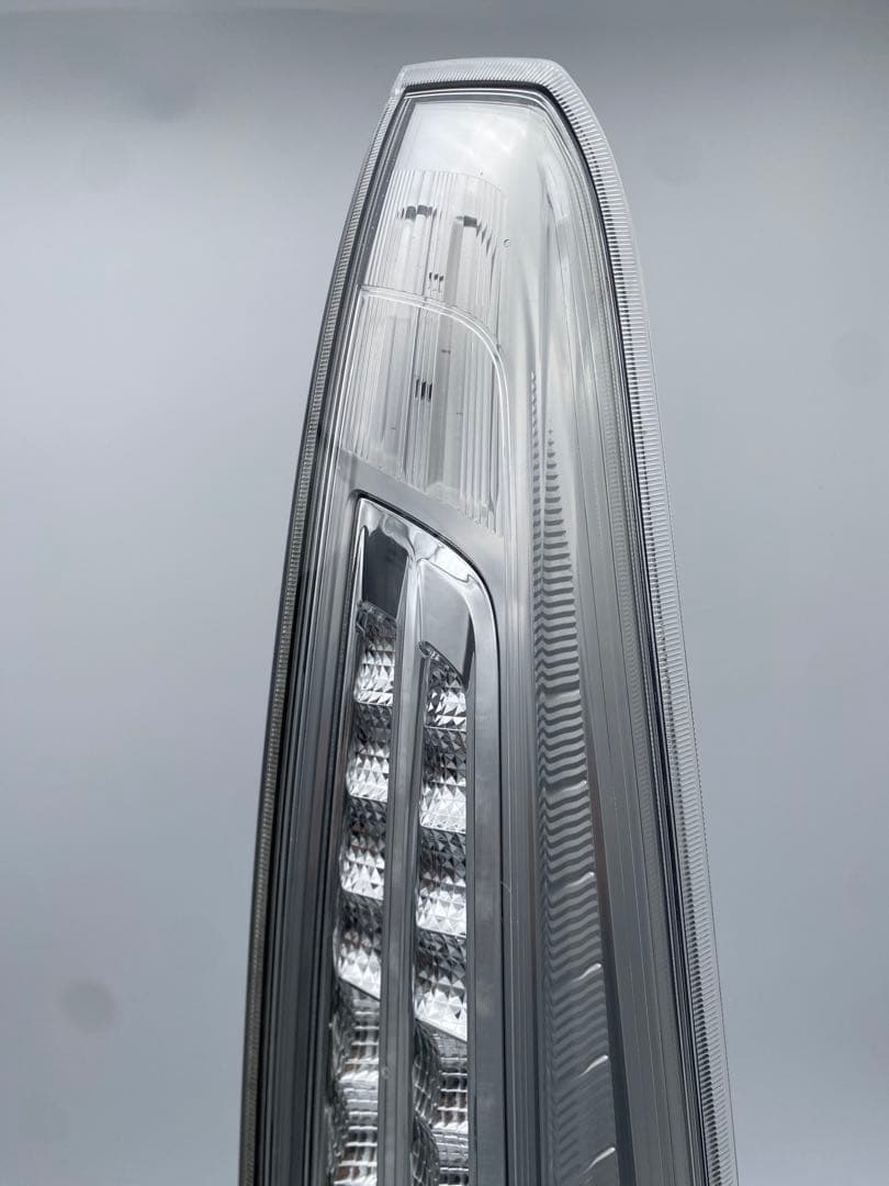 日産 セレナ C26 純正 テールランプ 左右セット LEDテール 点灯確認済み